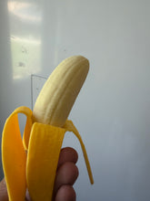 Load image into Gallery viewer, Viral squishy banana
