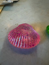 Load image into Gallery viewer, Squishy seashell
