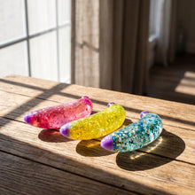 Load image into Gallery viewer, Squishy Banana NeeDoh ice cube like texture | Squishy turtle
